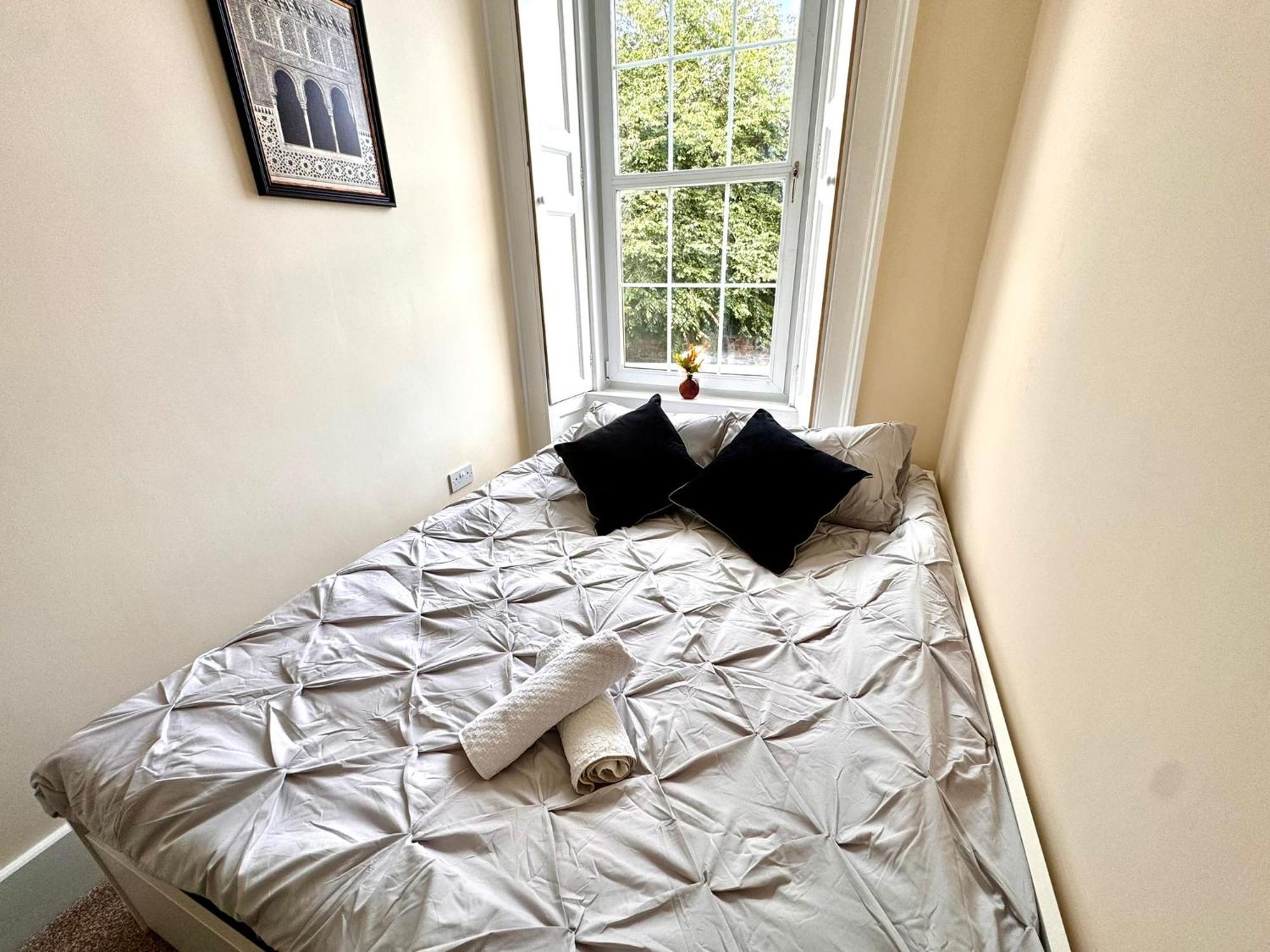 Georgian Luxury Apartment - Superfast Wifi - Parking Available Edinburgh Exterior photo