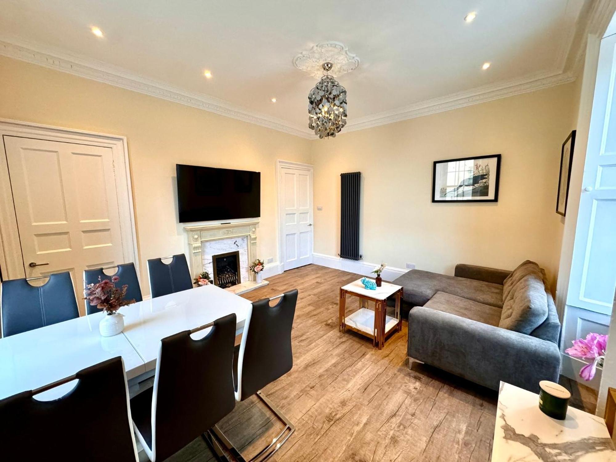 Georgian Luxury Apartment - Superfast Wifi - Parking Available Edinburgh Exterior photo